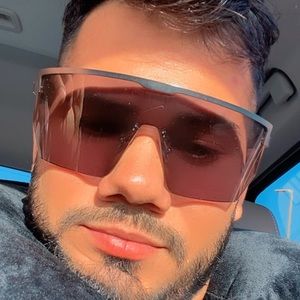 Meet your Posher, Marco